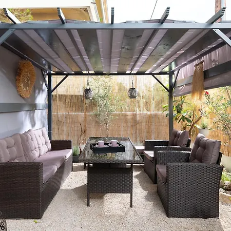 Lägenhet Le Peridot Garden House Rhodes City