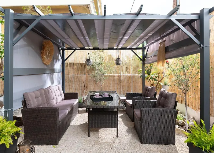 Apartment Le Peridot Garden House Rhodes City